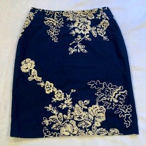 Beautiful Lace Pencil Skirt